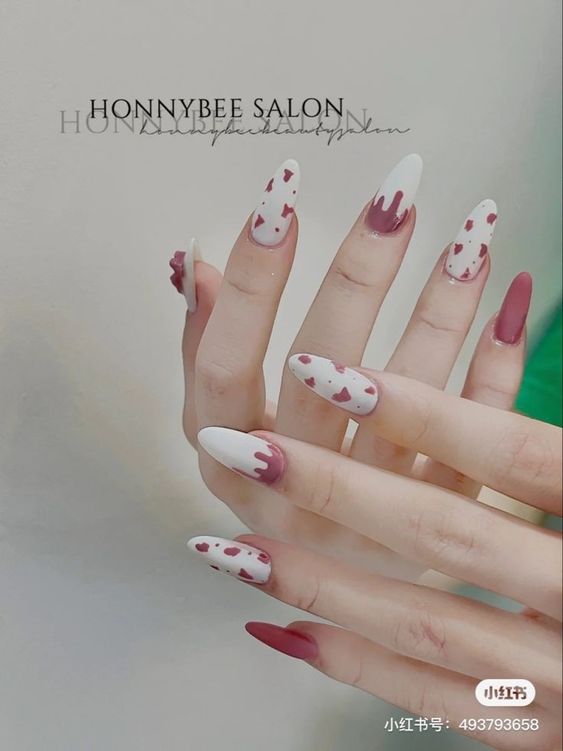 Móng bò sữa kết hợp nhiều họa tiết
