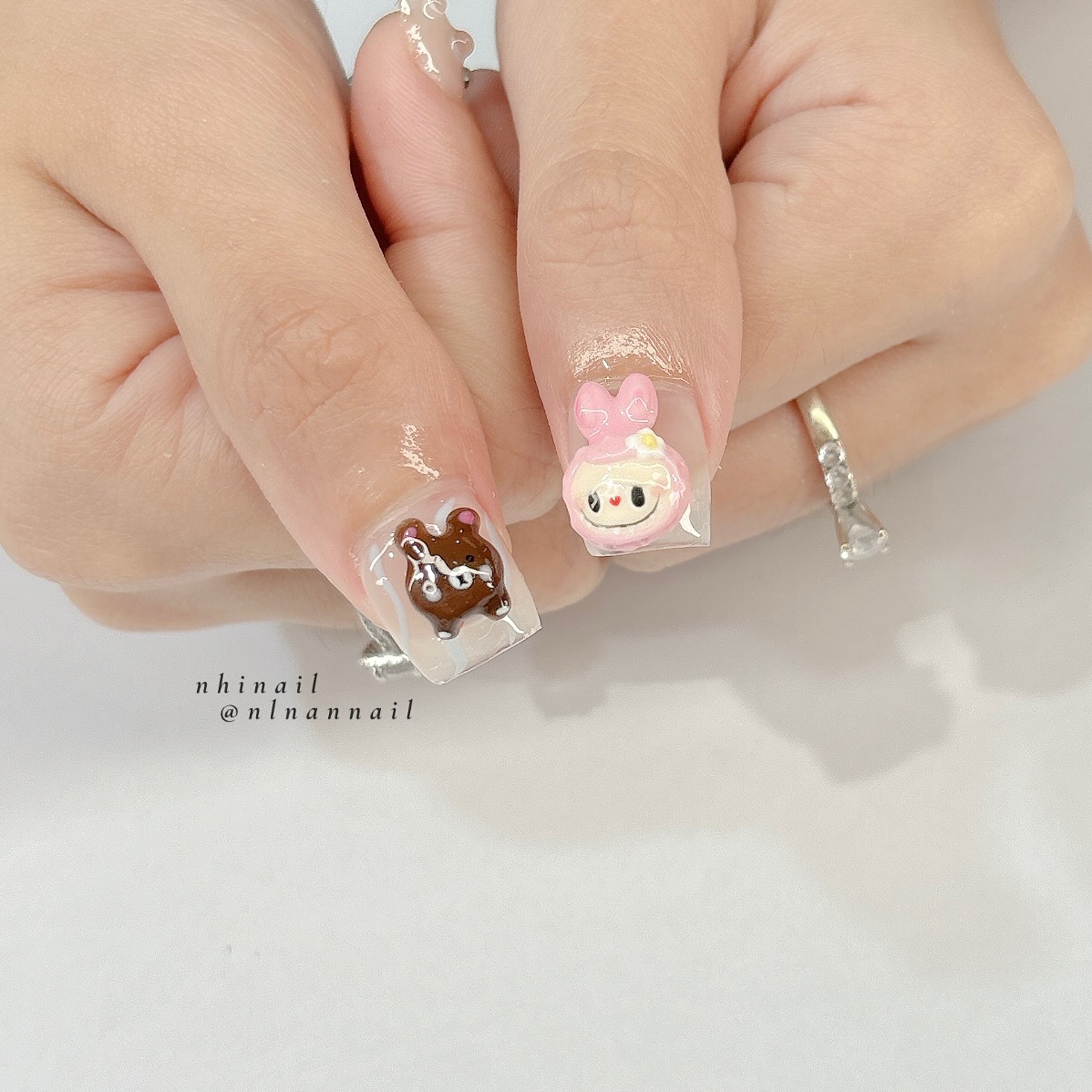 Nail Labubu họa tiết nổi